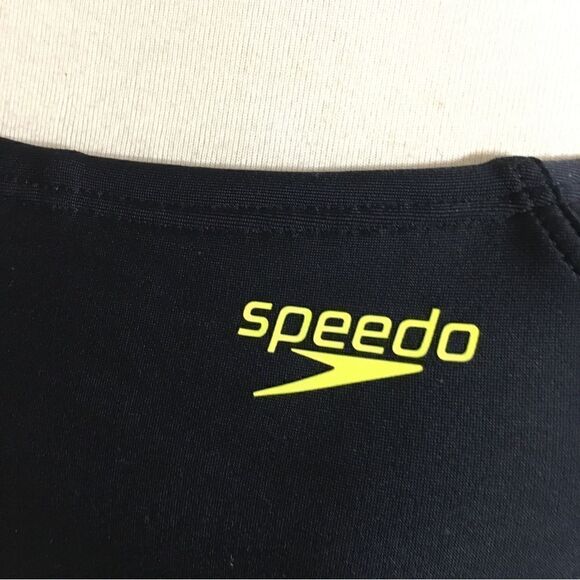 Speedo NWT Fitness One Piece Swimsuit Size 10 - Picture 8 of 11